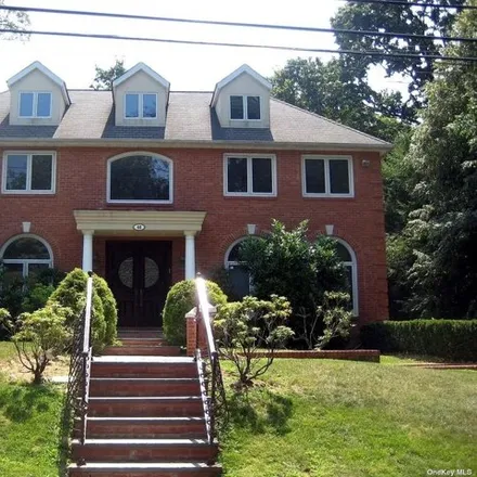 Image 2 - 46 Elm Street, Village of Great Neck Estates, North Hempstead, NY 11021, USA - House for rent