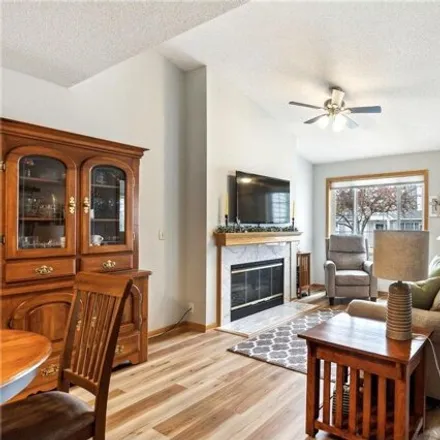 Image 3 - 15227 - 15255 Greenhaven Way, Orchard Garden, Burnsville, MN 55306, USA - House for sale