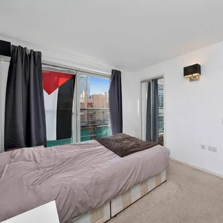 Image 5 - 99 Blackwall Way, London, E14 9QU, United Kingdom - Apartment for rent