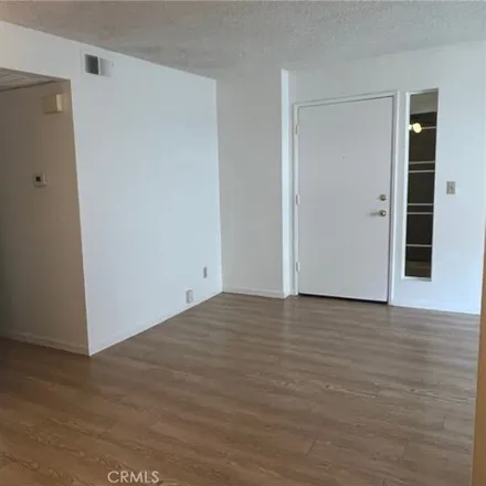 Image 3 - 7925 Sarabande Lane, Santa Clarita, CA 91387, USA - Condo for rent