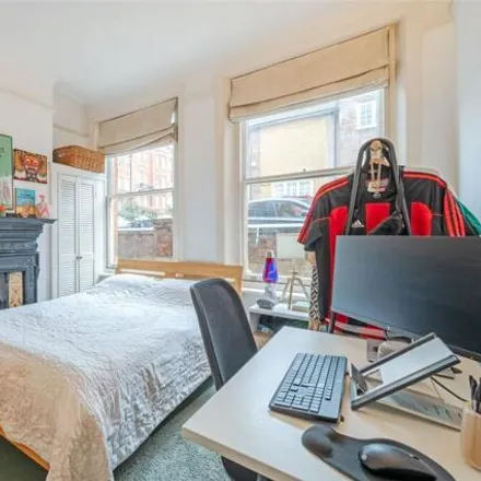 Image 9 - Cumberland Mansions, Cannon Hill, London, NW3 7AX, United Kingdom - Apartment for sale