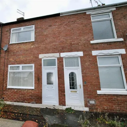 Rent this 2 bed townhouse on Park View Terrace in Langley Moor, DH7 8JU