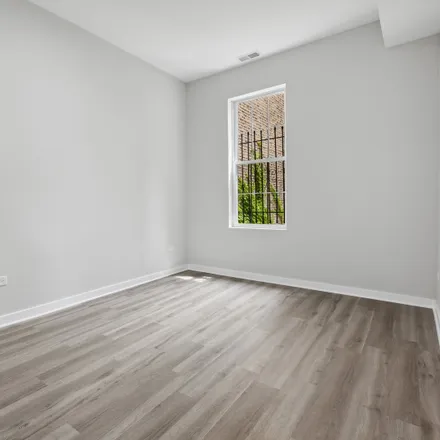 Image 8 - 2715 West Evergreen Avenue, Chicago, IL 60622, USA - Condo for rent