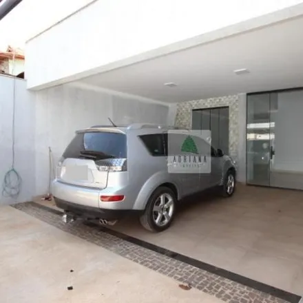 Buy this studio house on Rua 21 in JK Nova Capital, Anápolis - GO