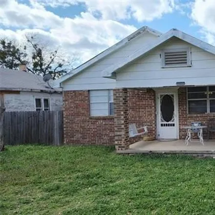 Buy this 3 bed house on 168 Summitt Street in Ranger, Eastland County