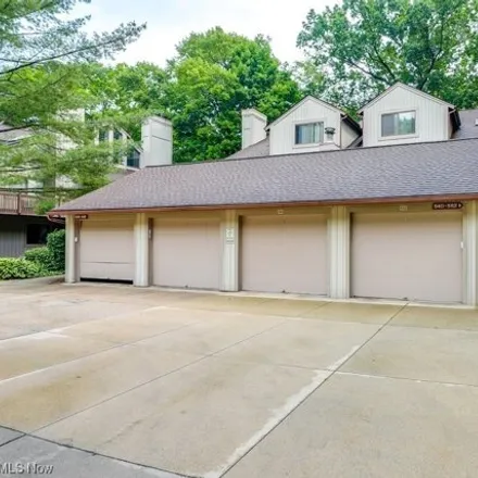 Image 9 - Pine Mill Ridge, Cuyahoga Falls, OH 44223, USA - Condo for sale