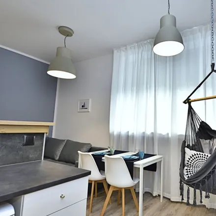 Rent this 1 bed apartment on Stefana Jaracza 74 in 90-251 Łódź, Poland