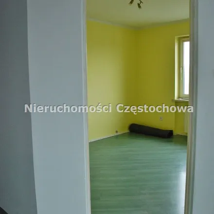 Image 2 - Wręczycka 80, 42-202 Częstochowa, Poland - Apartment for rent