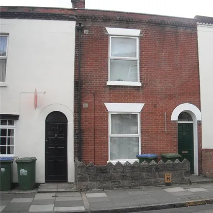 Rent this 4 bed townhouse on 19 Bellevue Road in Bellevue, Southampton