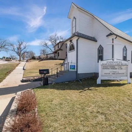 Image 2 - Emmanuel Baptist Church, Lawrence Street, Belle Fourche, SD 57717, USA - House for sale