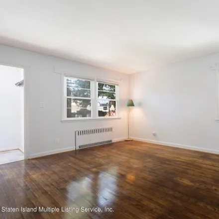 Image 7 - 88 Fremont Avenue, New York, NY 10306, USA - Apartment for rent