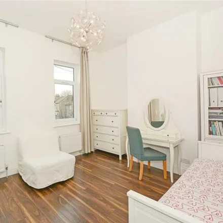 Image 2 - 15 Knox Road, London, E7 9HW, United Kingdom - Apartment for sale