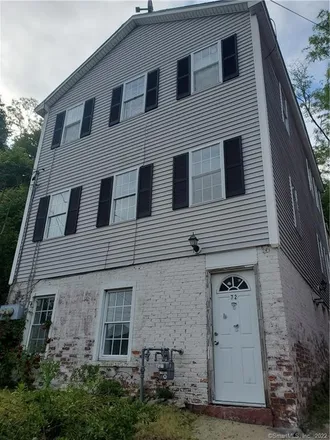 Buy this studio townhouse on 72 North Main Street in Norwich, CT 06360