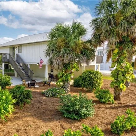 Buy this 2 bed house on 14808 Mango Court in Captiva, Lee County