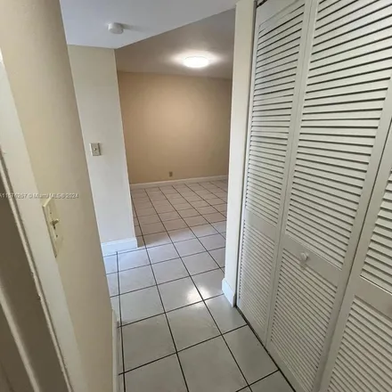 Image 1 - Sherman Circle North, Miramar, FL 33025, USA - Apartment for rent