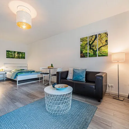 Rent this 1 bed apartment on Taunusstraße 70 in 63263 Neu-Isenburg, Germany