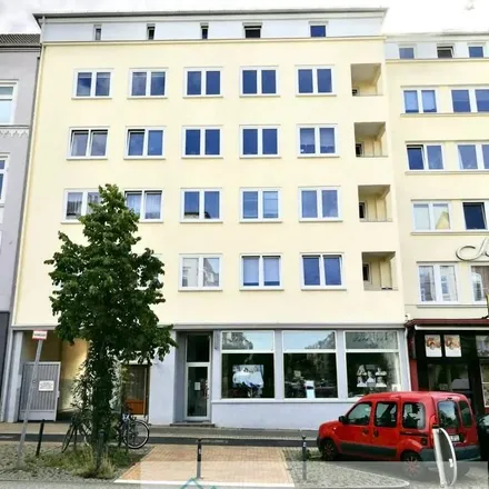 Rent this 3 bed apartment on Schloßhof in Holtenauer Straße 162-170, 24105 Kiel