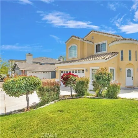 Image 1 - Spring Valley Lake Country Club, 13229 Spring Valley Parkway, Victorville, CA 92395, USA - House for sale