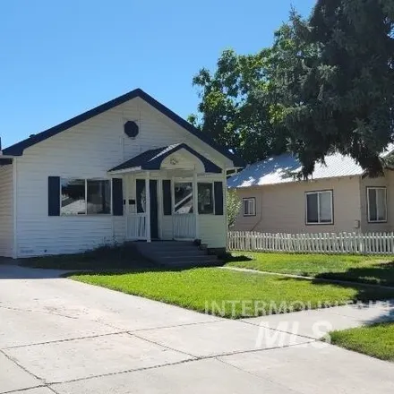 Buy this 3 bed house on 536 North Boise Avenue in Emmett, Gem County