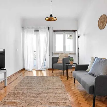 Image 4 - Rua Padaria, 2800-043 Almada, Portugal - Apartment for rent