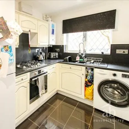 Image 4 - Scopes Road, Kesgrave, IP5 2YB, United Kingdom - Townhouse for rent