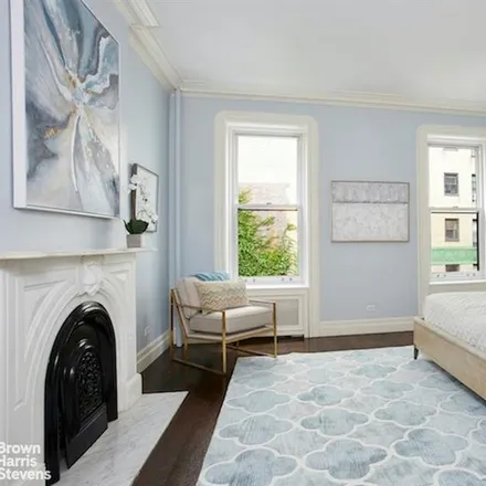 Image 6 - 322 EAST 69TH STREET in New York - Townhouse for sale