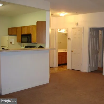 Image 7 - 7418 Hindon Circle, Milford Mill, MD 21244, USA - Apartment for rent