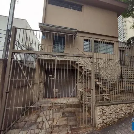 Rent this 5 bed house on Rua Apinajés 1026 in Sumaré, São Paulo - SP
