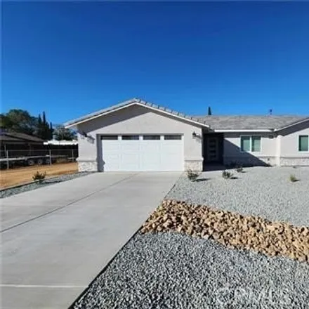Image 1 - Toltec Drive, Apple Valley, CA 92308, USA - House for sale