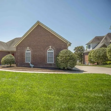 Buy this 5 bed house on 10211 Meadow Ridges Lane in Garland, Knox County