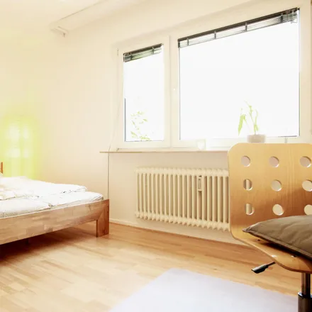 Rent this 4 bed room on Kita Elfenblume in Rostocker Straße 28, 10553 Berlin