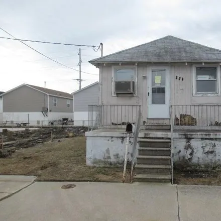 Buy this 1 bed house on 634 West Maple Avenue in West Wildwood, Cape May County