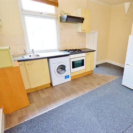 Rent this 2 bed apartment on Buckingham Road in Seven Kings, London