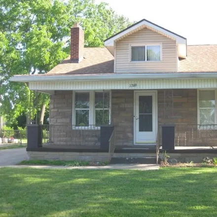 Buy this 4 bed house on 1769 Hopkins Ave in Columbus, Ohio