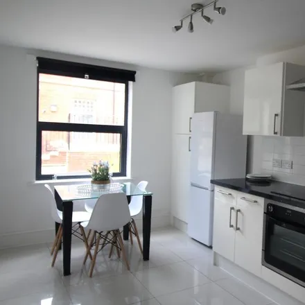 Rent this 4 bed apartment on University of Leeds in Kendal Road, Leeds