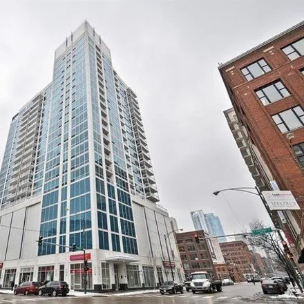 Image 1 - 757 North Orleans Street, Chicago, IL 60654, USA - Condo for rent