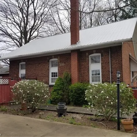 Buy this 3 bed house on 4996 New Garden Road in New Garden, Columbiana County