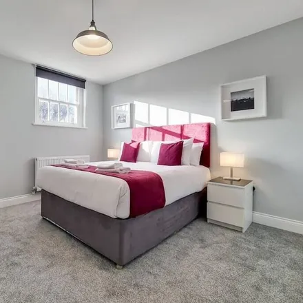 Rent this 2 bed apartment on London in TW9 1HH, United Kingdom
