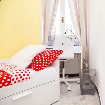 Rent this 6 bed room on San Aurelio in Calle de Evaristo San Miguel, 24