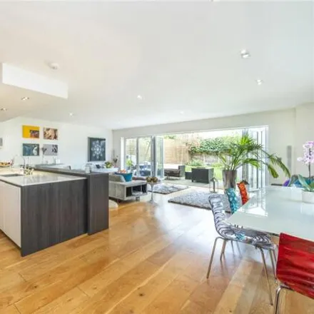 Image 9 - Hampstead School, Westbere Road, London, NW2 3RT, United Kingdom - House for sale