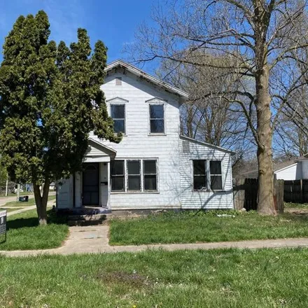 Buy this 4 bed house on 723 West Street in Three Rivers, MI 49093