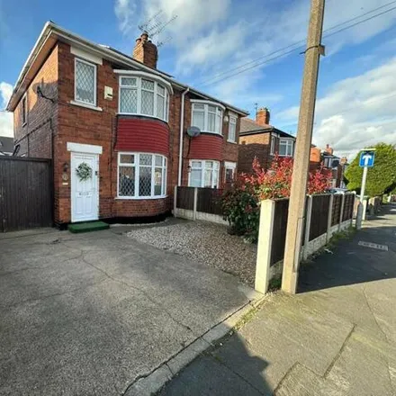 Buy this 3 bed duplex on Rosedale Road in Scawsby, DN5 8SU