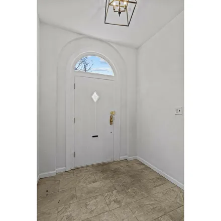 Image 1 - 20 Adrian Avenue, New York, NY 10463, USA - Apartment for rent