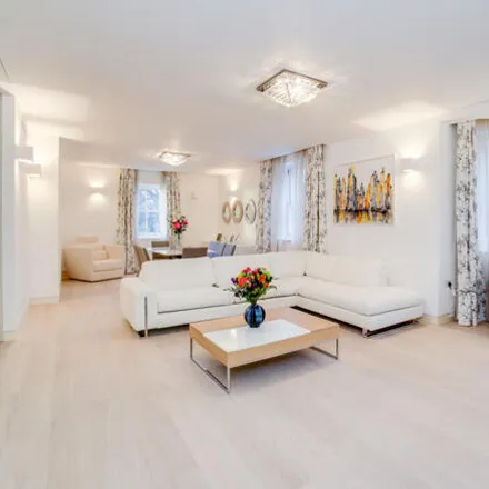 Image 1 - De Laszlo House, 3-7 Maresfield Gardens, London, NW3 5LA, United Kingdom - Apartment for sale