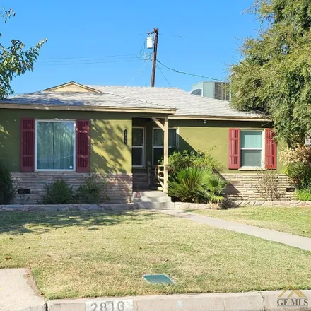 Buy this 2 bed house on 2816 Buena Vista Street in Bakersfield, CA 93304