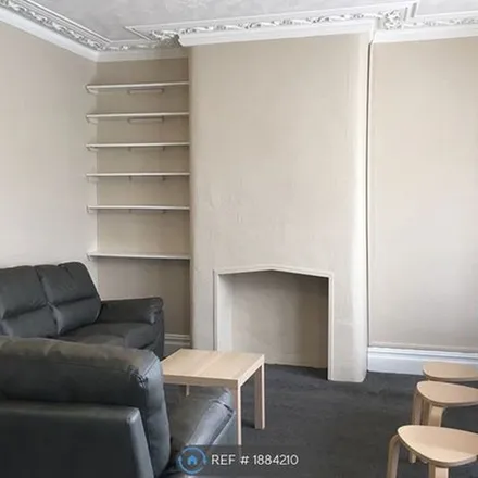 Image 1 - 32 Manor Road, Bristol, BS7 8PY, United Kingdom - Apartment for rent