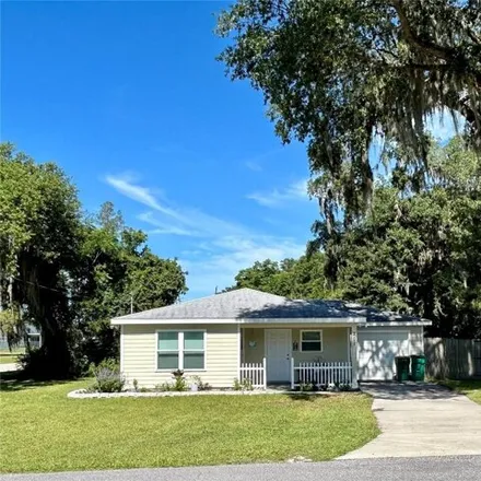 Buy this 3 bed house on 301 Hazel Street in Wildwood, FL 34785