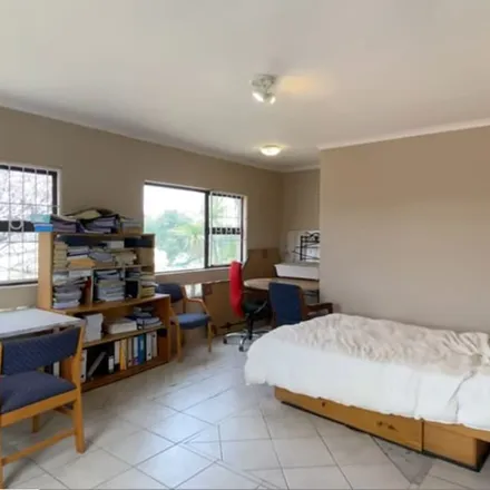 Image 7 - Jamestown Avenue, Crosby, Johannesburg, 2001, South Africa - Apartment for rent