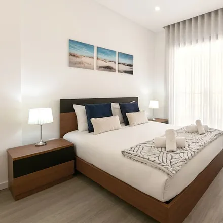 Rent this 2 bed apartment on Rua Alfredo Costa Peniche in 4785-275 Trofa, Portugal