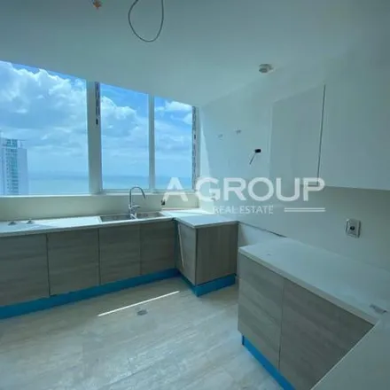 Buy this 3 bed apartment on Financial Park Tower in Avenida de la Rotonda, Parque Lefevre